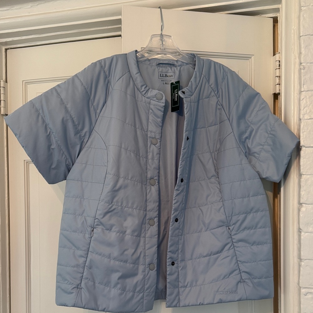 L.L. Bean Women's Sky Blue Puffer short sleeve Jacket